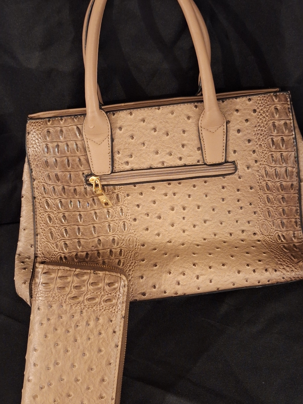 Taupe Textured Tote Bag with Matching Wristlet - Women's Fashion Handbag. - Picture 5 of 10